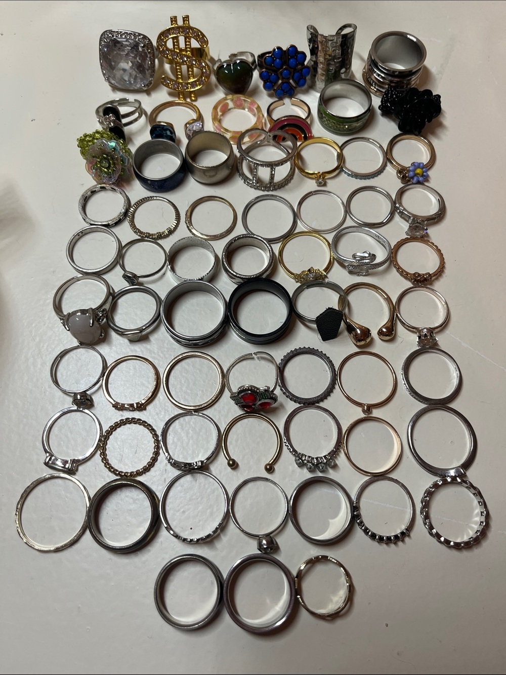 Huge bundle of costume jewelry rings